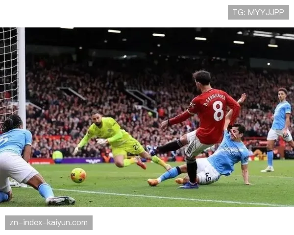 特写瞬间：曼联门将扑救后，2026年2月效率数据实时更新显示