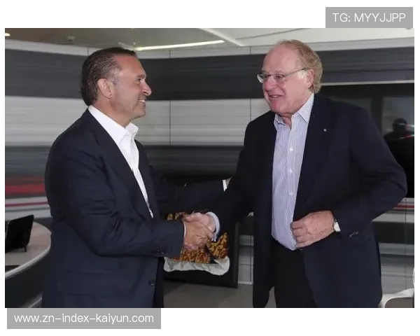 米兰老板卡尔迪纳莱首访意甲联盟出席会议,参与联赛发展规划讨论 米兰老板卡尔迪纳莱首访意甲联盟出席会议,参与联赛发展规划讨论